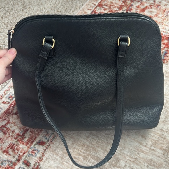 Ready for Fall! Liz Claiborne classic faux leather purse - Picture 6 of 13